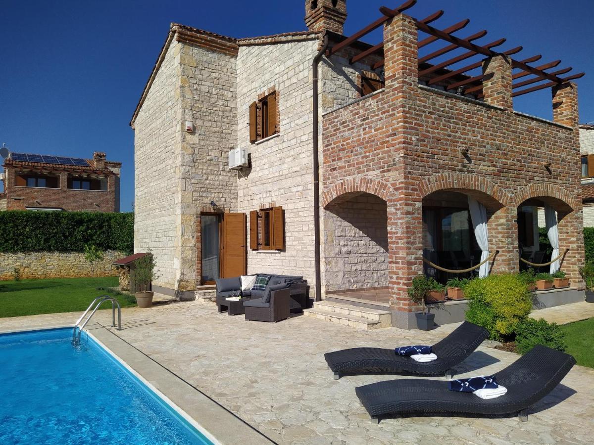 Villa Baleta Butkovici  ภายนอก รูปภาพ